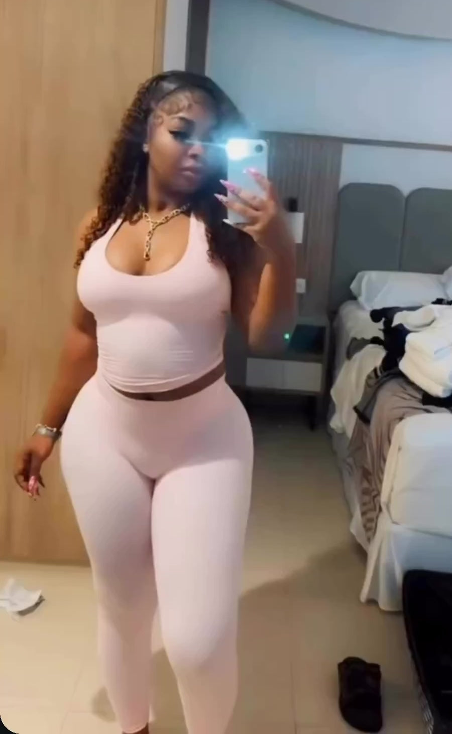 OLLIE CONTOUR SET